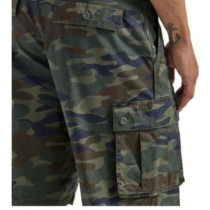 Lee Men's Cargo Shorts Camouflage Pocket Lightweight Camo Green Size 46 NWT
